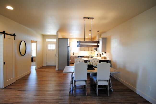 Photo - 1712/1714 Danny Boy Lane Unidad 1714