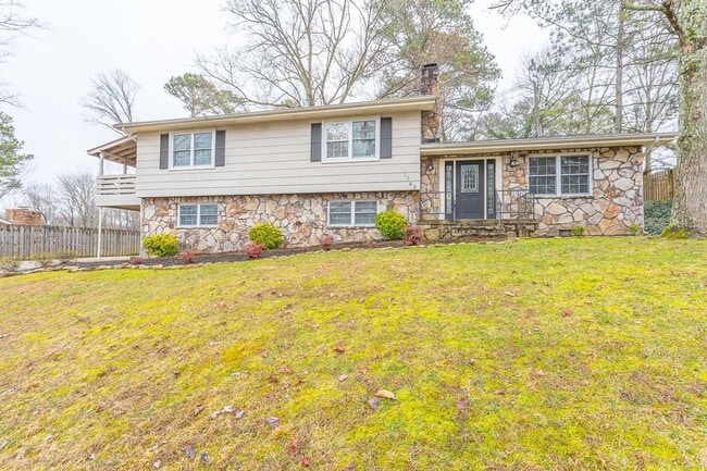 Photo - 4 Bedroom Rental in East Brainerd!