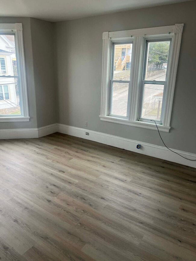 61 Wilson Ave Unit 2 2nd floor