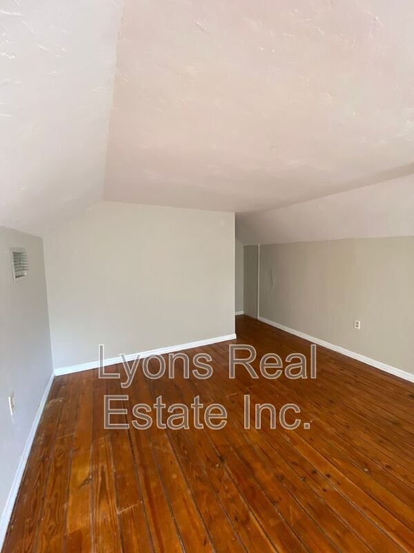 Photo - 2210 Cantor Ln Unit B