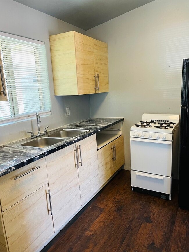 Photo - Townhome For Rent