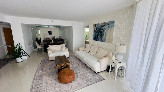 Photo - 3610 Yacht Club Dr Unit 609