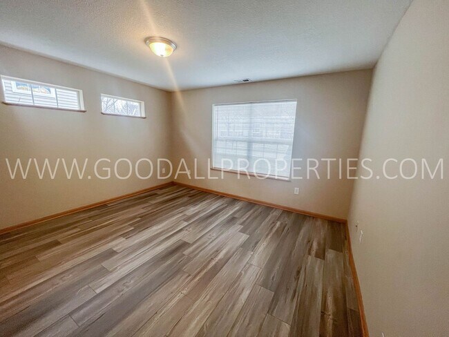 Photo - 3 Bedroom Townhome in Urbandale