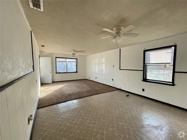 Building Photo - 2058 N 2nd St Rental