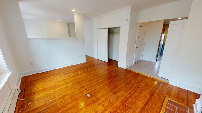 Photo - 313 S 18th St Unit 3F