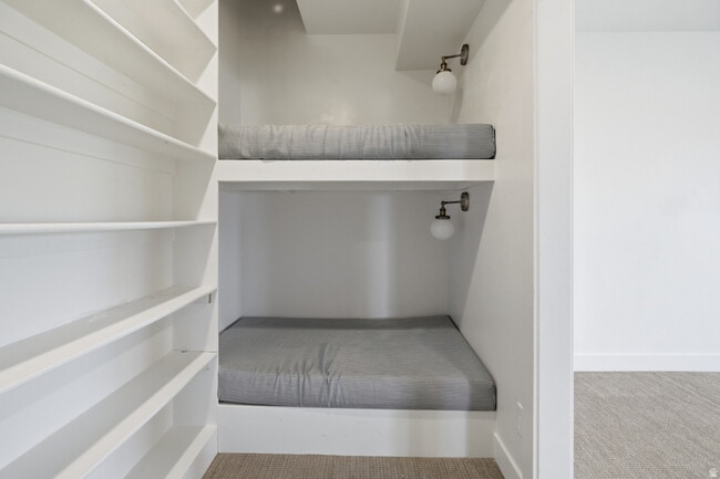 Photo - 1888 Palomino Cir