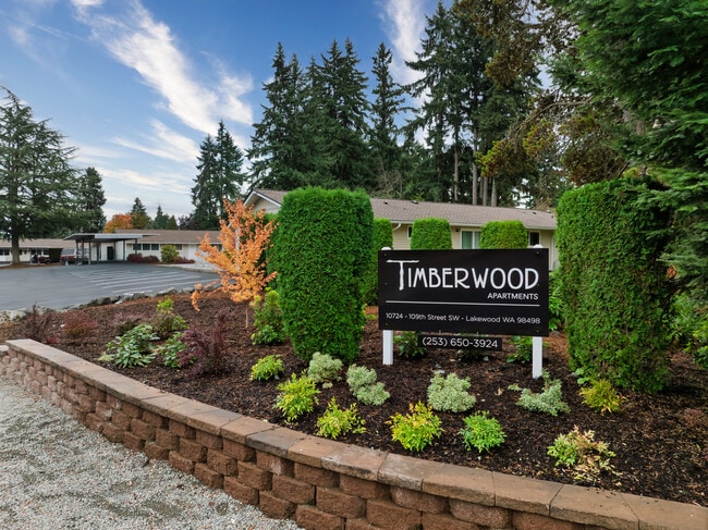 Photo - Timberwood Court