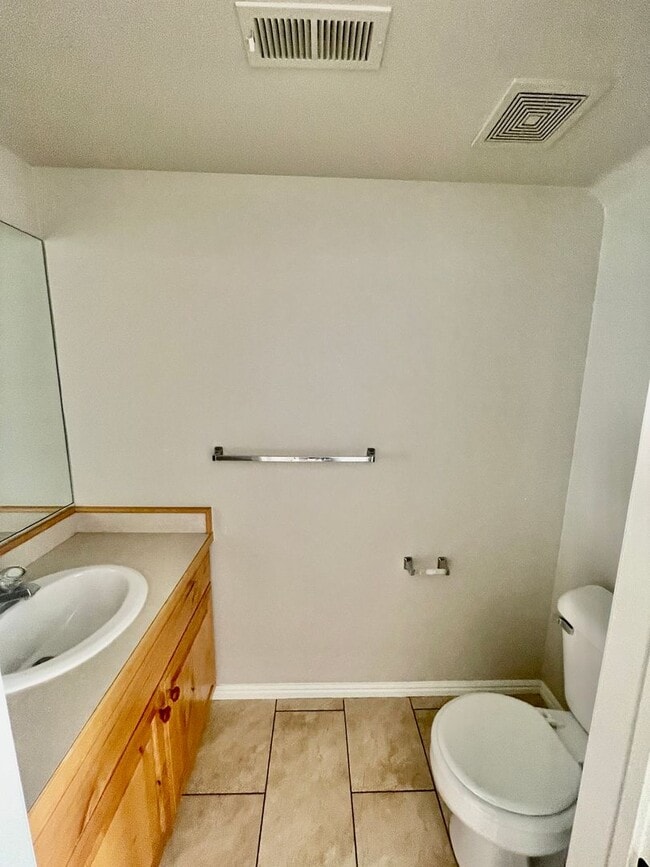 Photo - Affordable Two-Bedroom Townhome in Lexington Hills