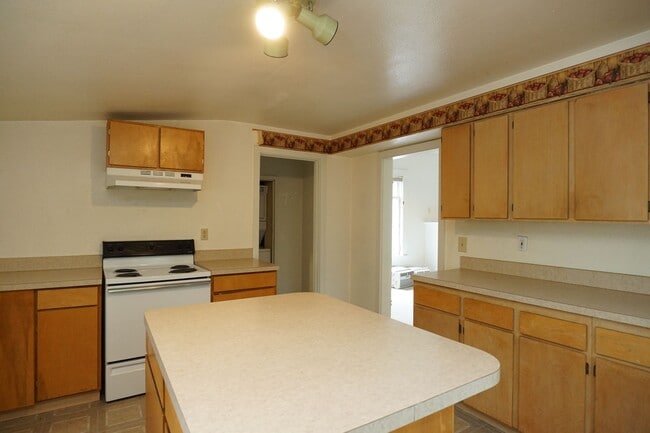 Photo - 4817 S Lucile St