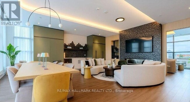 Photo - 720 Whitlock Ave Unit 506