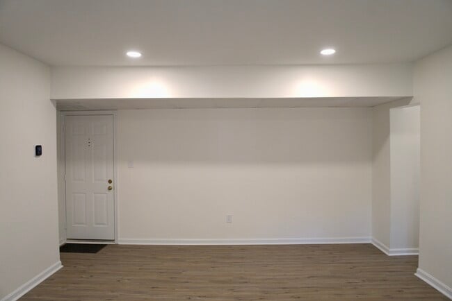 Photo - 1728 N Rhodes St Unit 281