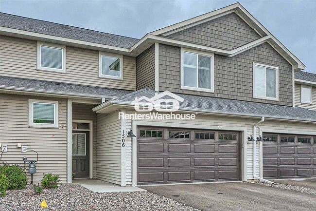 Building Photo - 1506 Southpoint Dr