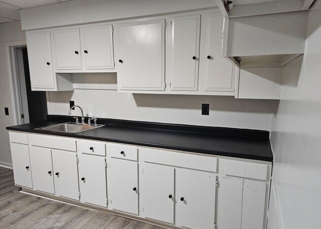 Building Photo - 850 Union St Unit 850 Union St. - 1