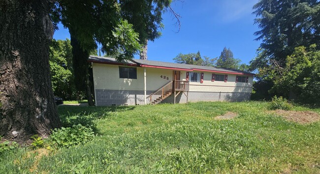 3 Bedroom 1 Bathroom Home For Rent in Tehama! - 3 Bedroom 1 Bathroom Home For Rent in Tehama!