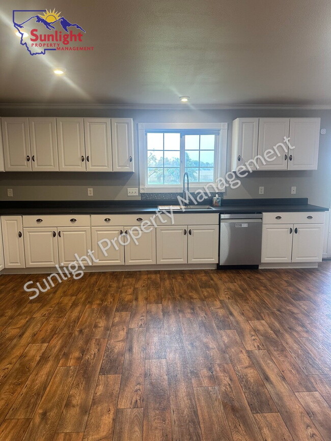 Photo - Charming Country Home with Bonus Room and ...