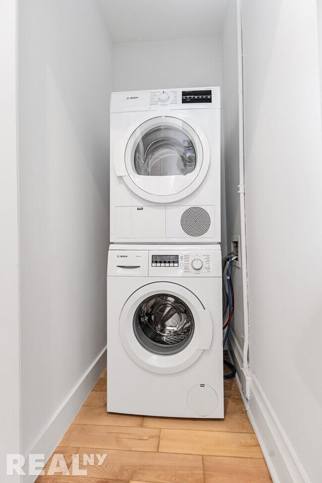 Photo - 704 Eighth Avenue Unit 2R