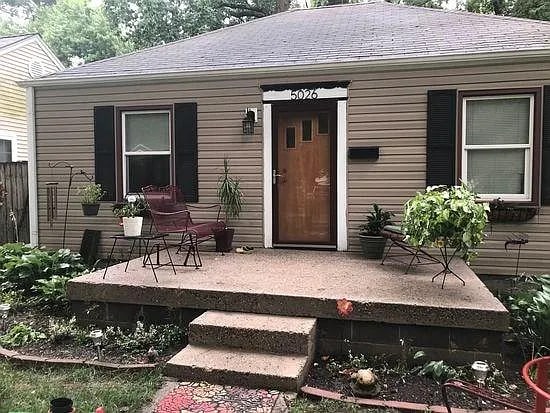 Photo - 5026 Rosslyn Ave