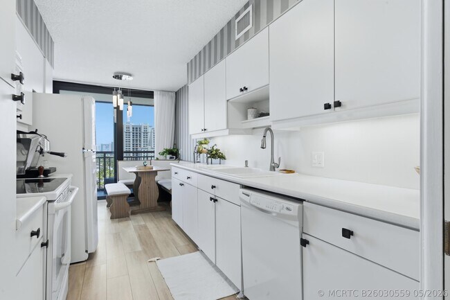 Photo - 3400 N Ocean Dr Unit 1207
