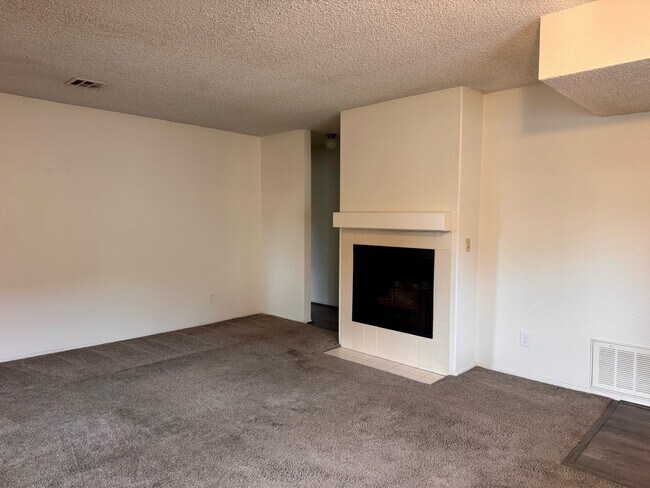 10305 Azuaga St