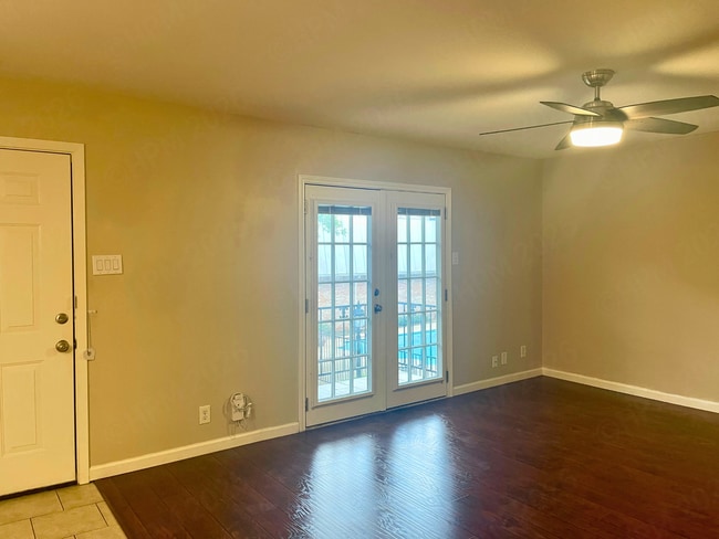 Photo - 2 Bedroom Condo with Balcony Near Medical Center San Antonio
