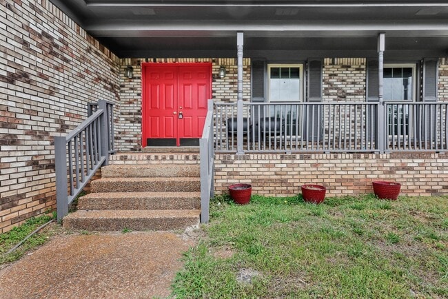 Photo - 532 Brentwood Cir