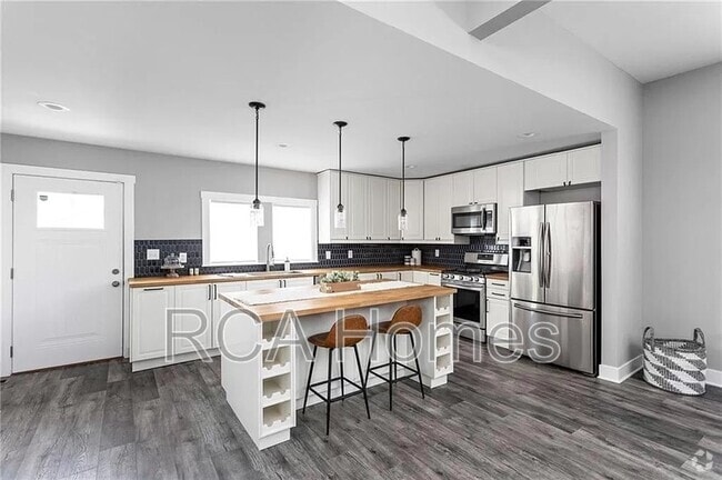 Building Photo - 1404 Spann Ave Rental