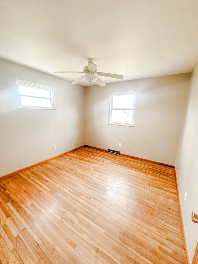 Photo - Amazing three bedroom 1 1/2 bathroom home, fenced in yard, extra storage, many updates!