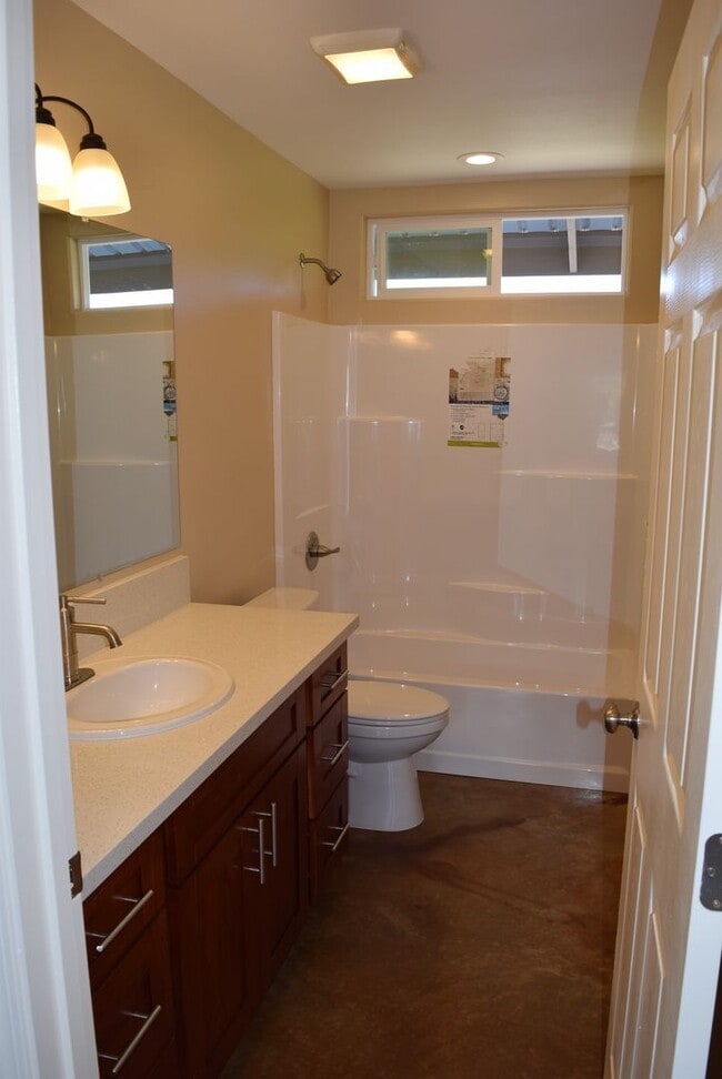 Photo - 1767 Kilauea Ave