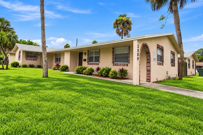 Building Photo - 2889 SW 19th Pl