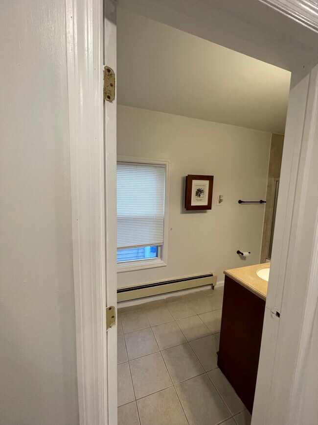 Photo - 49 Carroll St