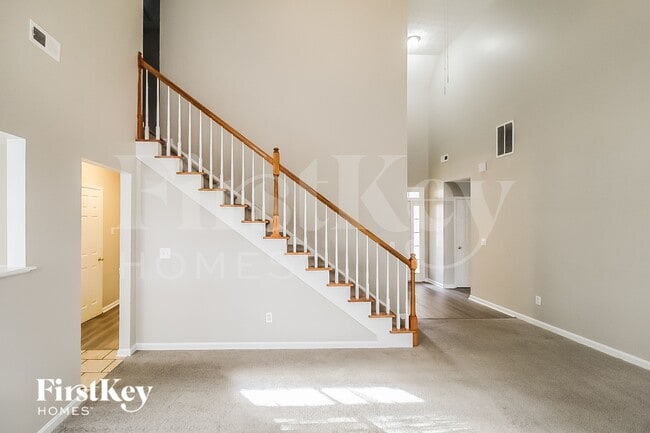 115 Foxlair Cir