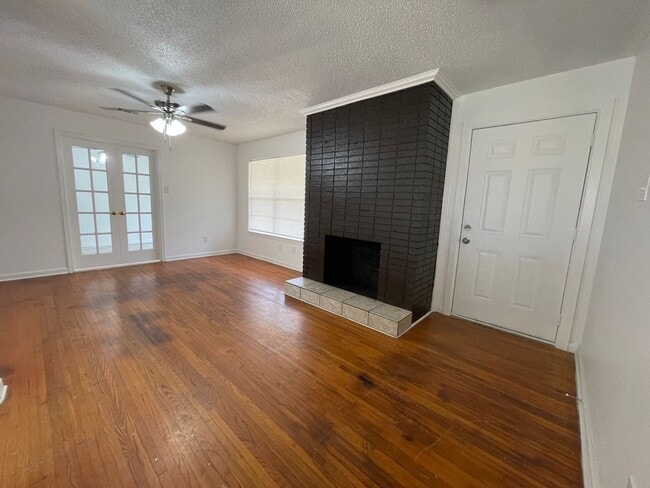 Photo - 5423 Pike Ave