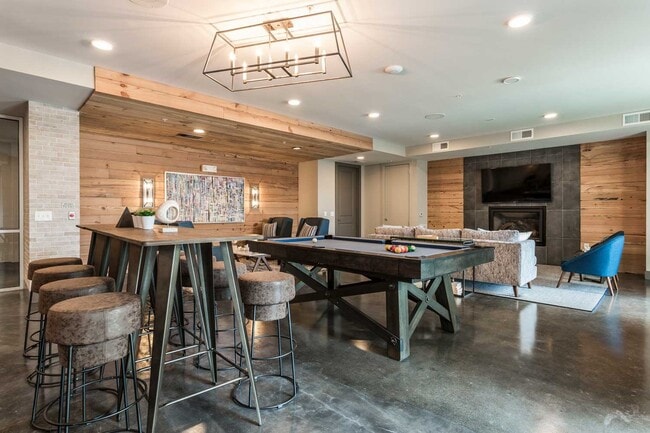 Photo - 1111 Durham Dr Unit 213