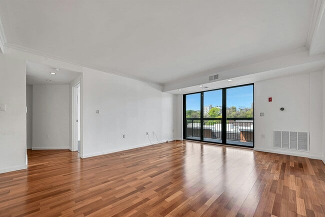 Photo - 700 1st St Unit 9RS