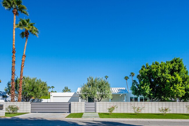 Photo - 2748 E Via Escuela