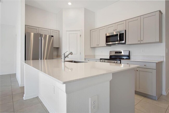 Photo - 668 Sand Pne Ln