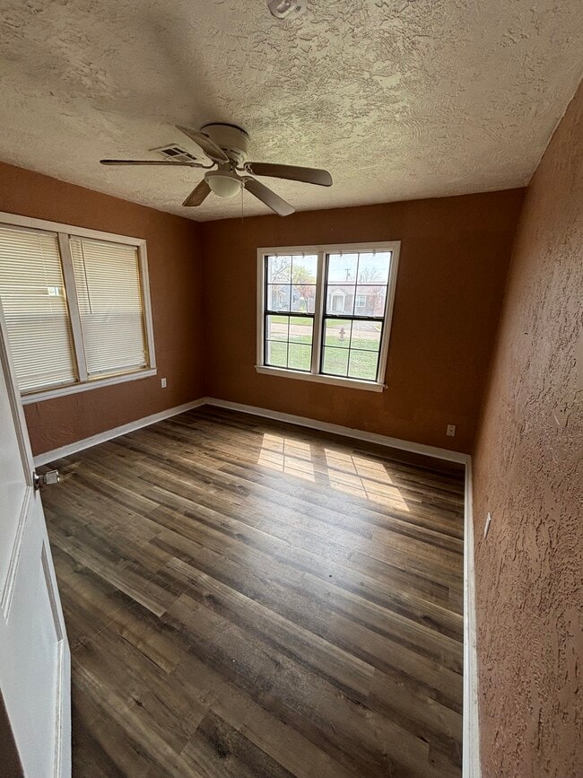 Photo - 1915 NW Arlington Ave