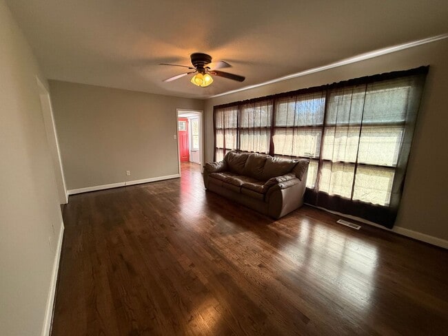 Photo - 3 bedroom, 2 bath House