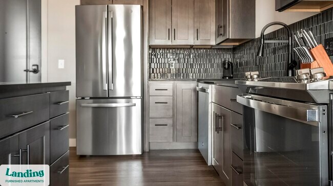 Photo - 299 DeBaliviere Ave Unidad S523.1408608