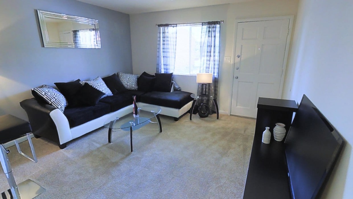 Photo - Duke Manor- Students save up to 10%! Apartments