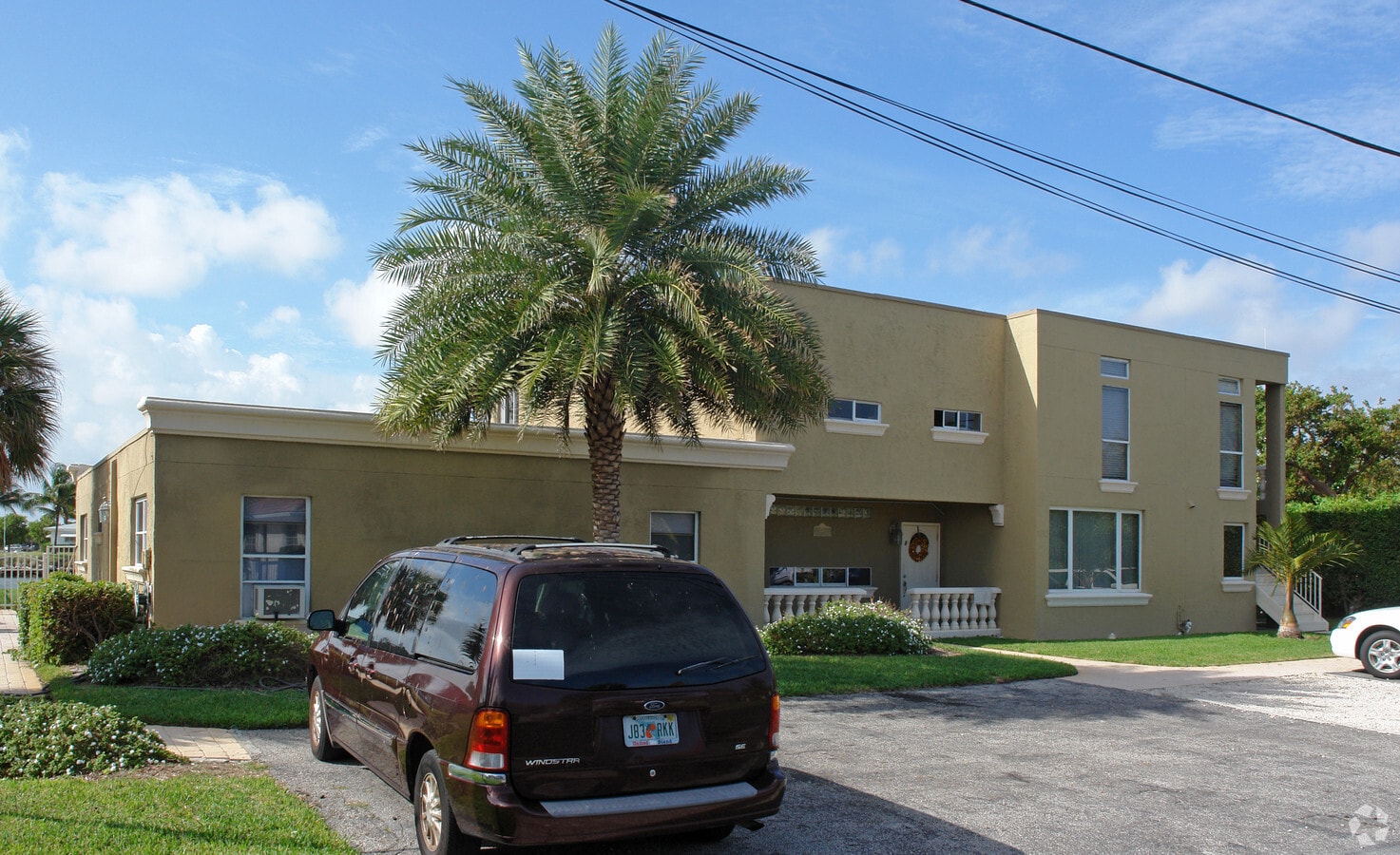 Photo - 1717 N Riverside Dr