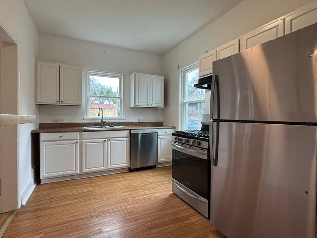 Photo - 21 Howard St