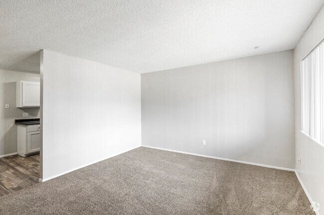 1 BR, 1 BA - 629 SF