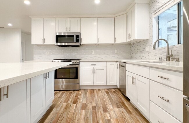 Photo - 343 N Florence St Unidad #345