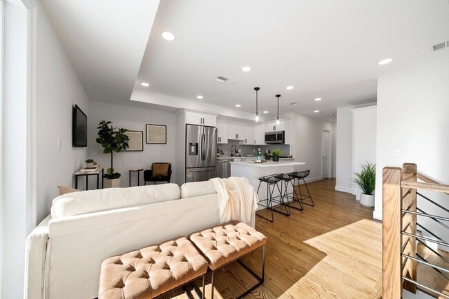 Photo - 19 Armory St Unit 4