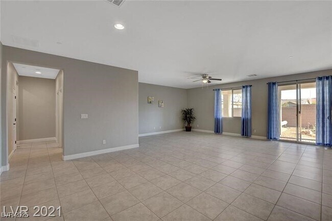 Photo - 1062 N Water St