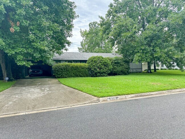 Photo - 6330 NW 26th Ter Casa
