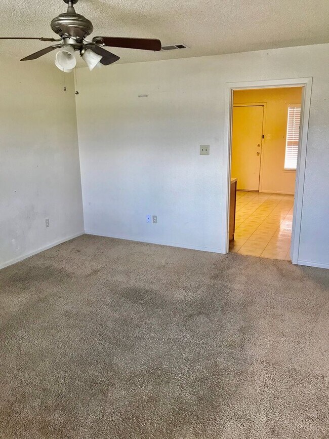 Photo - 2121 S Loop 289 Unit 2121 S Loop 289
