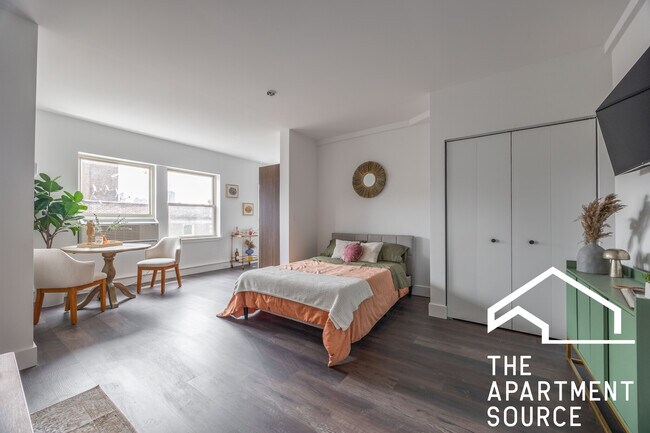 Photo - 1555 W Hollywood Ave Unit 202