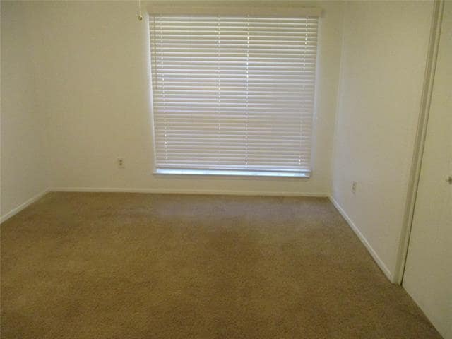 Photo - 4704 Valleycrest Dr